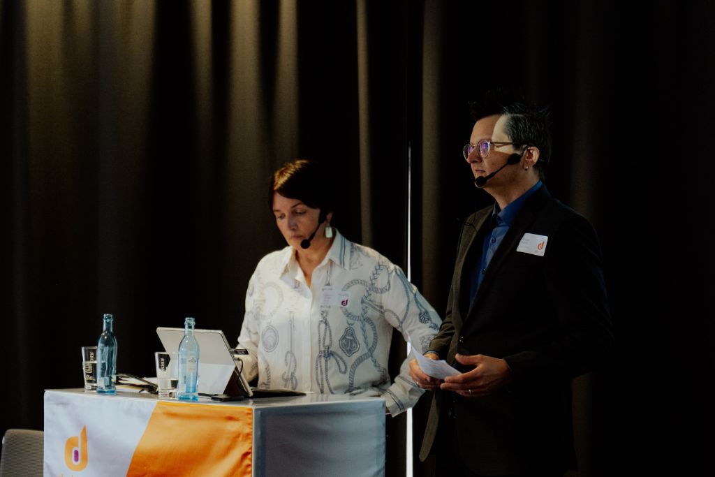 datom-Innovationstag_3 Ansicht Referentin Kathrin Boden beim datom Innovationstag 2025